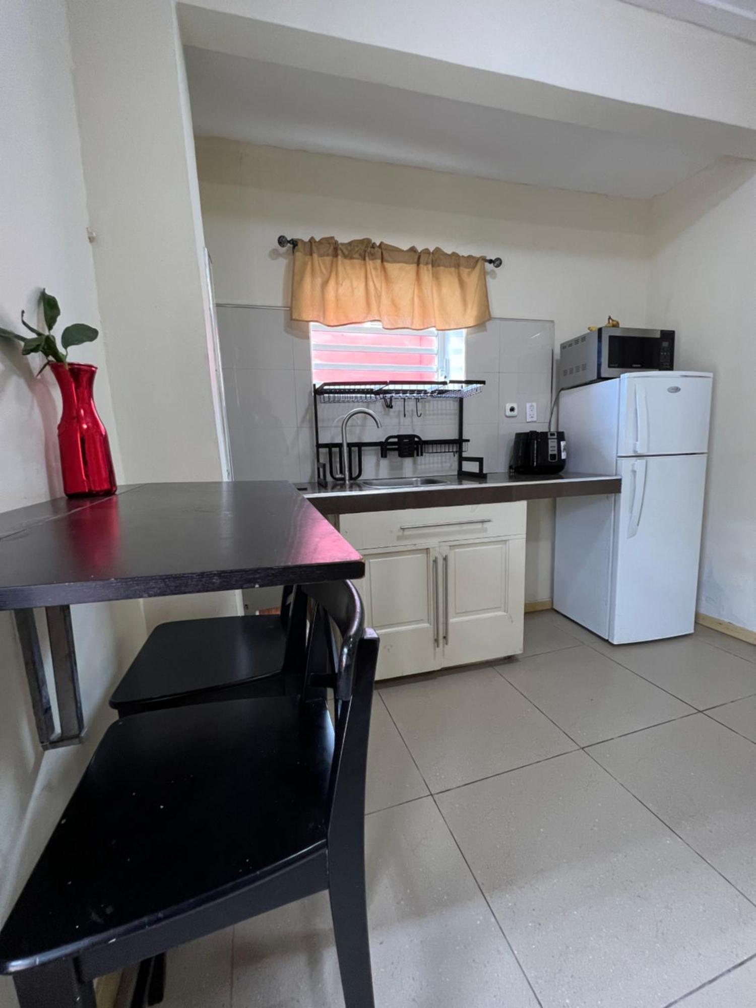 Mustique Suites Curacao Willemstad Exterior foto