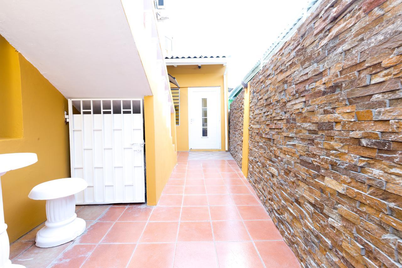 Mustique Suites Curacao Willemstad Exterior foto
